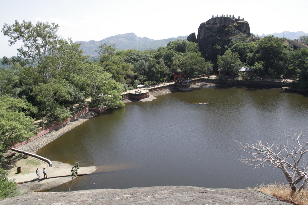 places to visit in mount abu
